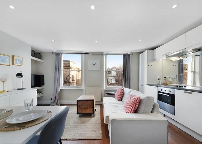 1 Bedroom Apartment W Terrace